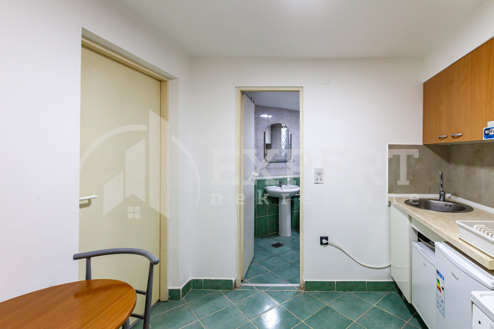 Dvosoban stan, 38 m2, Centar, Katićeva ID: p-013135 7