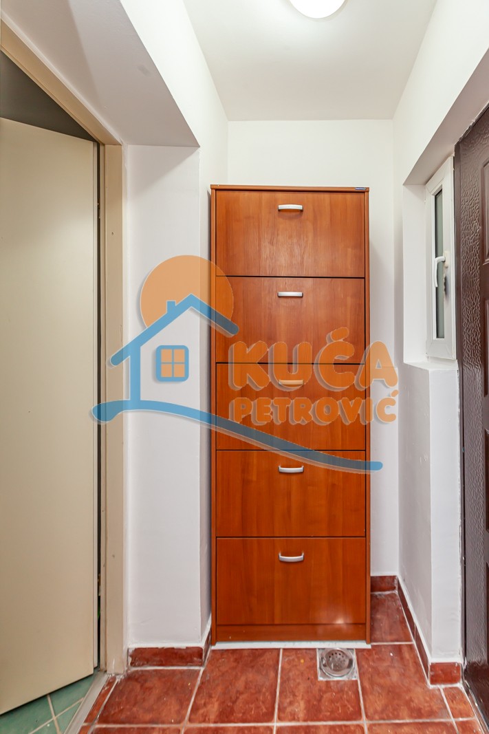 Dvosoban stan, 38 m2, Centar, Katićeva ID: p-013135 8