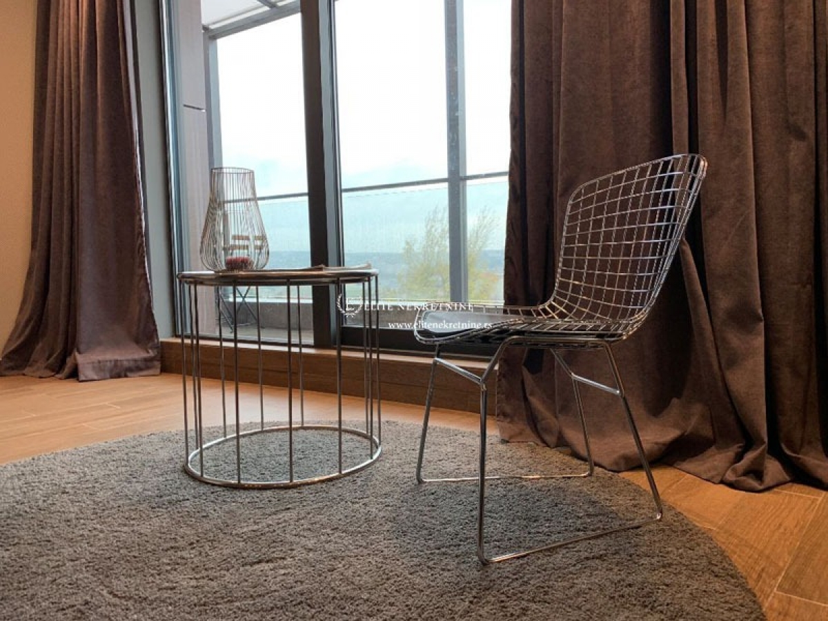 Izdavanje lux trosobnog stana Penthouse Vracar  Kalenic 6