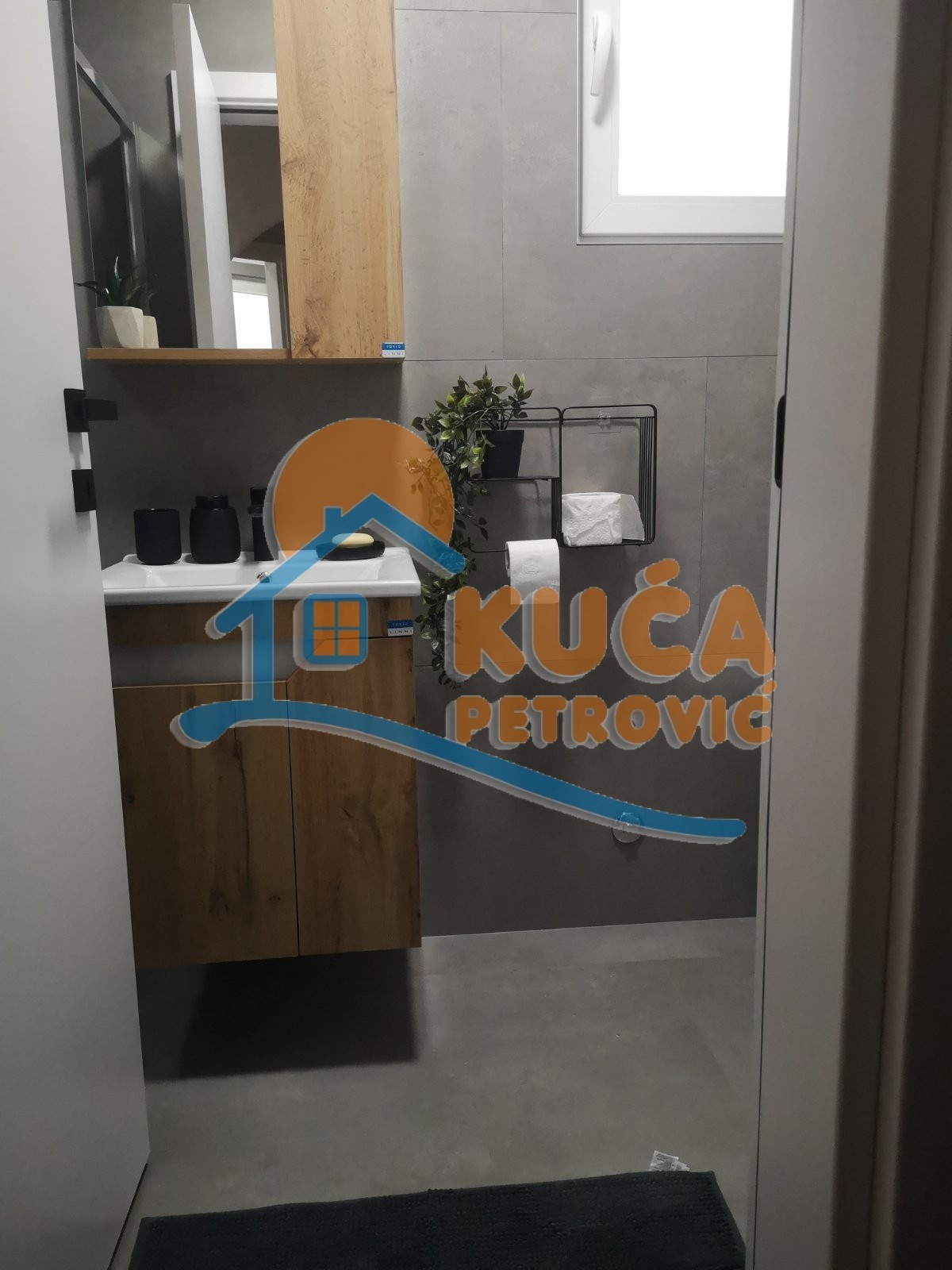 Dvosoban stan, 55 m2, Dom zdravlja, Pantelejska ID: i-013146 13