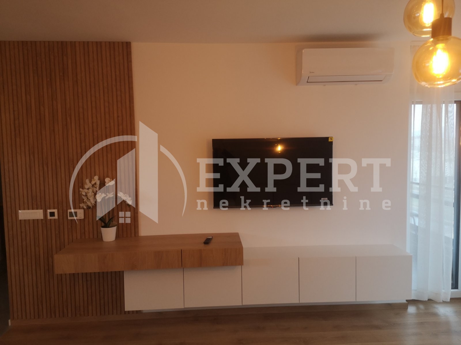 Dvosoban stan, 55 m2, Dom zdravlja, Pantelejska ID: i-013146 4