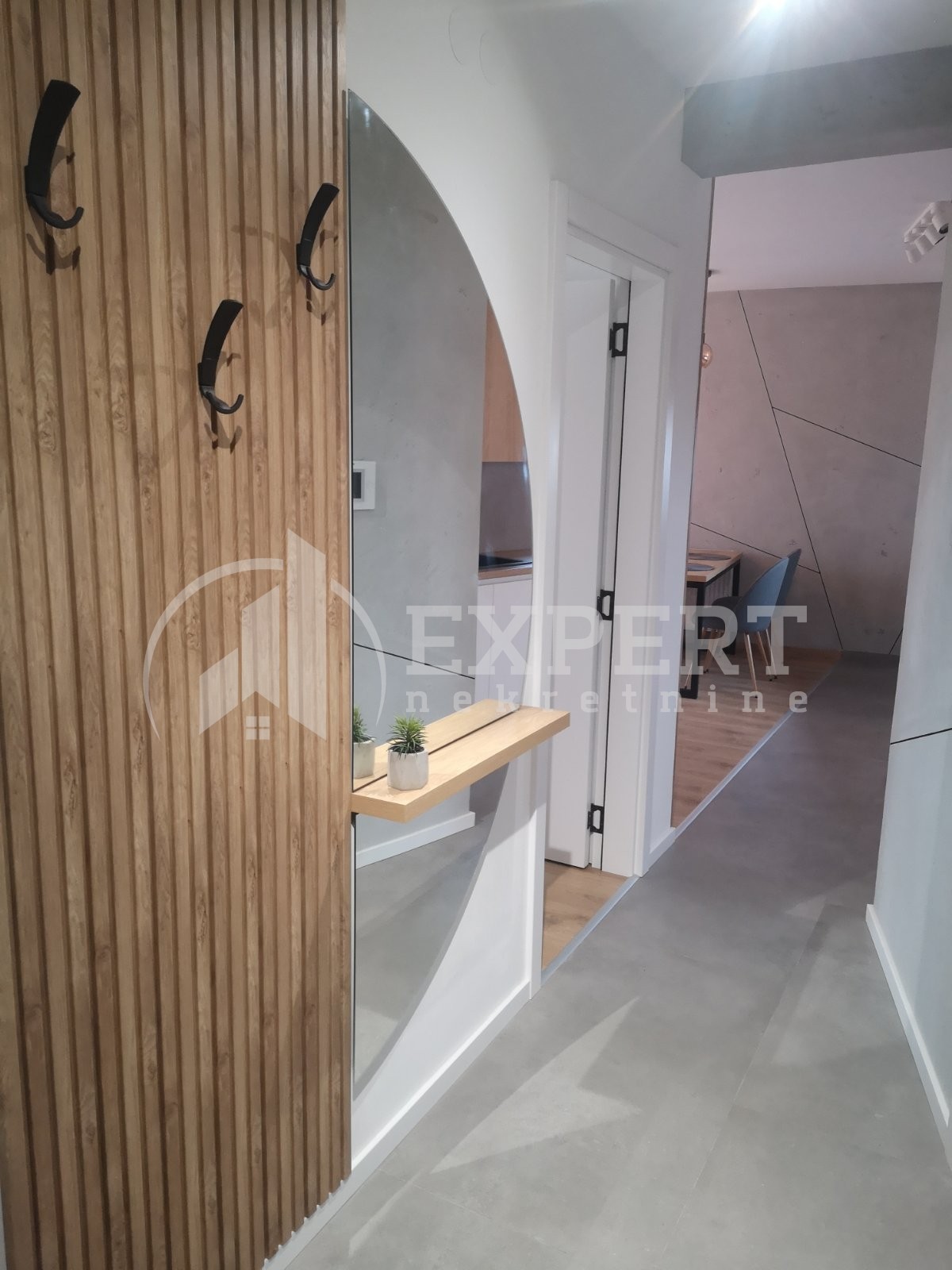 Dvosoban stan, 55 m2, Dom zdravlja, Pantelejska ID: i-013146 9