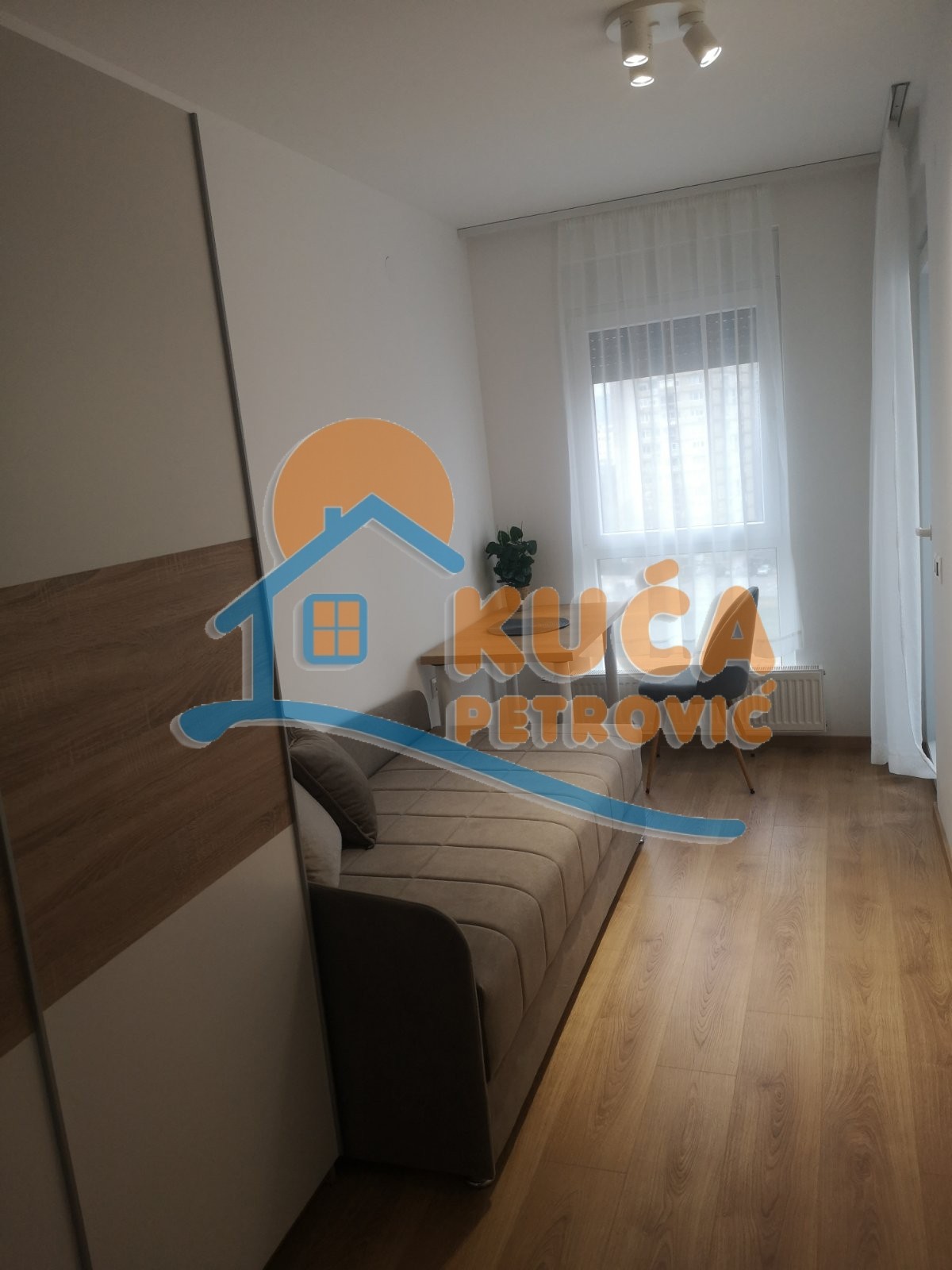 Dvosoban stan, 55 m2, Dom zdravlja, Pantelejska ID: i-013146 8