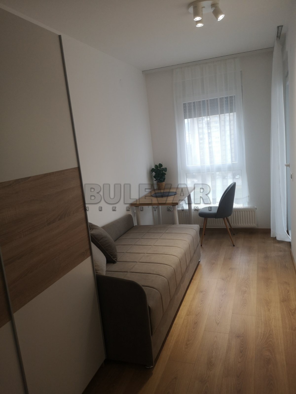 Dvosoban stan, 55 m2, Dom zdravlja, Pantelejska ID: i-013146 8