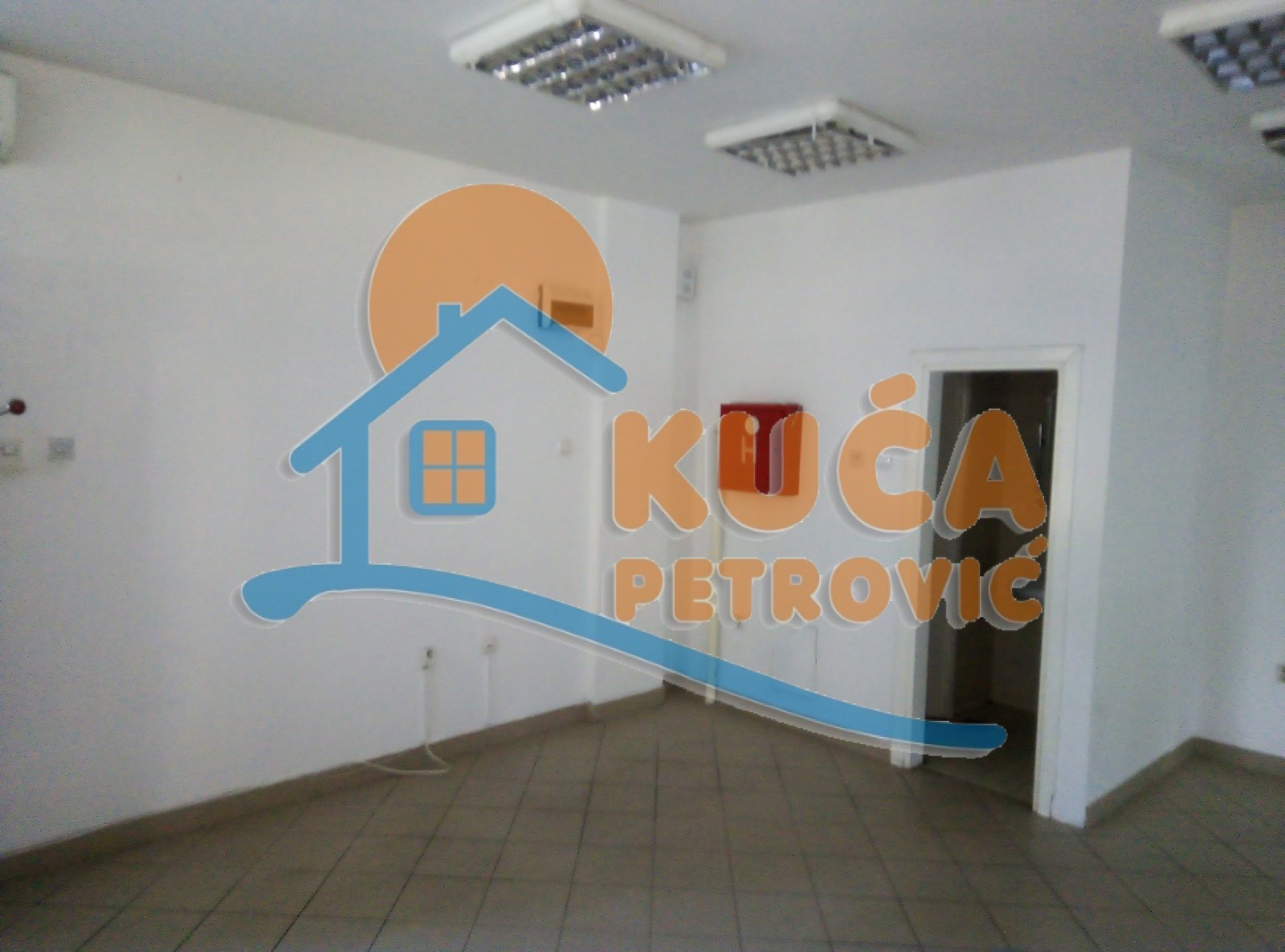 Lokal, 29 m2, Medijana, Topličina ID: p-013150 2