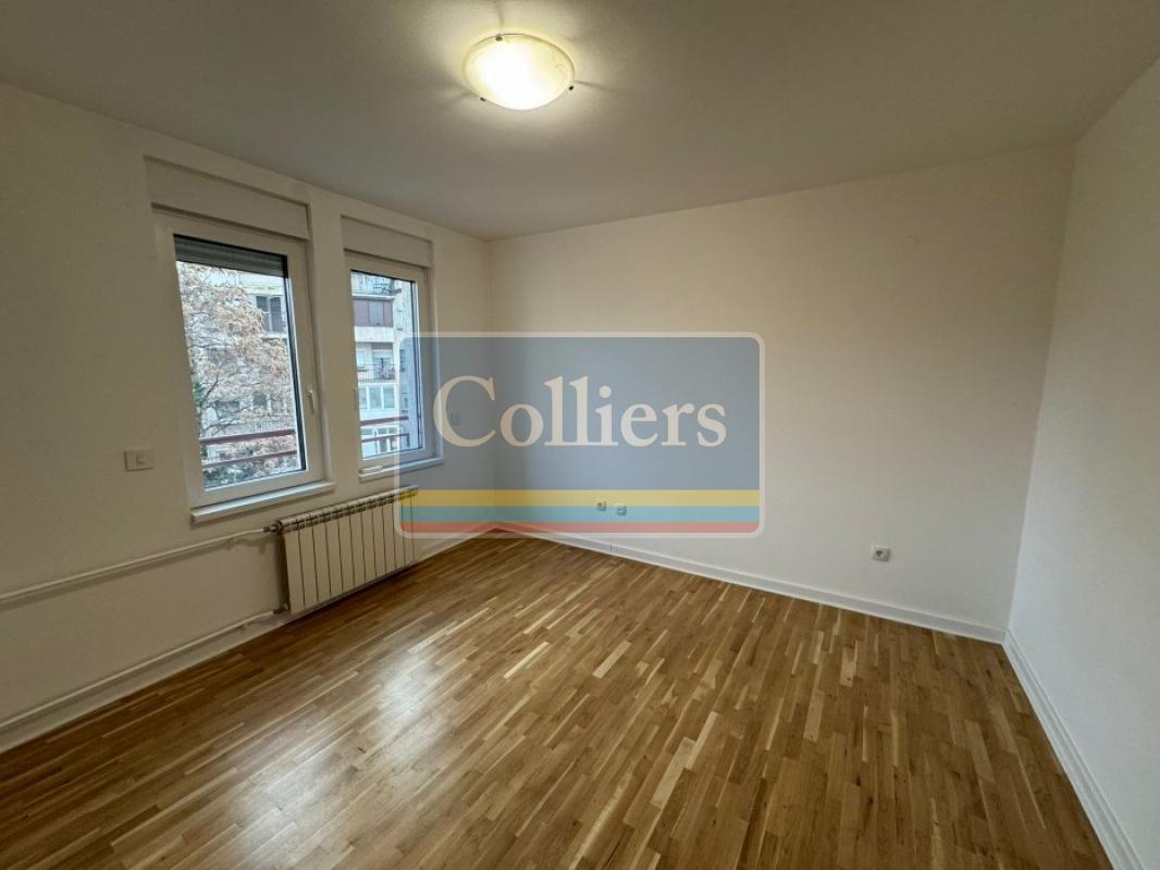 Stari grad, Kalemegdan, Pjarona De Mondezira, 6.0, 140.00m2, 2500 EUR 2