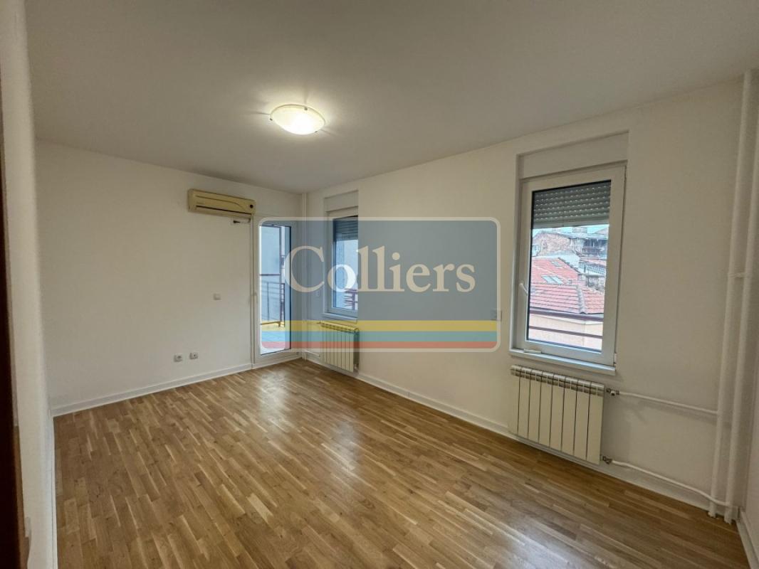 Stari grad, Kalemegdan, Pjarona De Mondezira, 6.0, 140.00m2, 2500 EUR 3