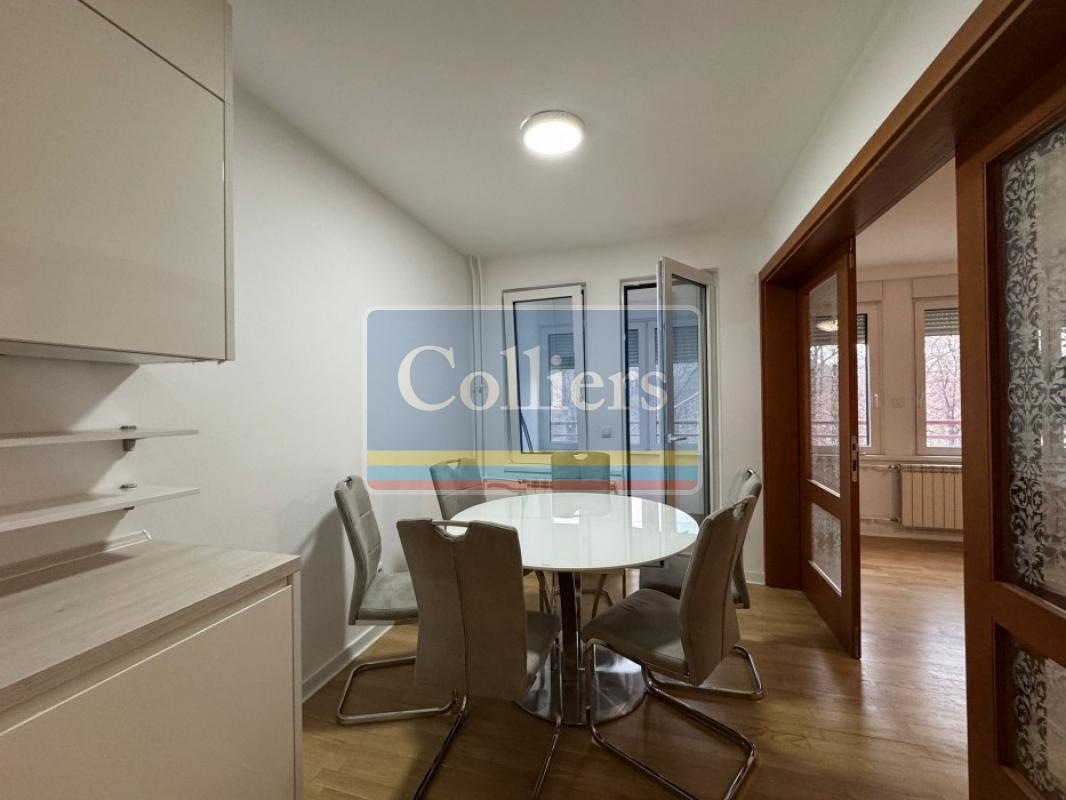 Stari grad, Kalemegdan, Pjarona De Mondezira, 6.0, 140.00m2, 2500 EUR 4