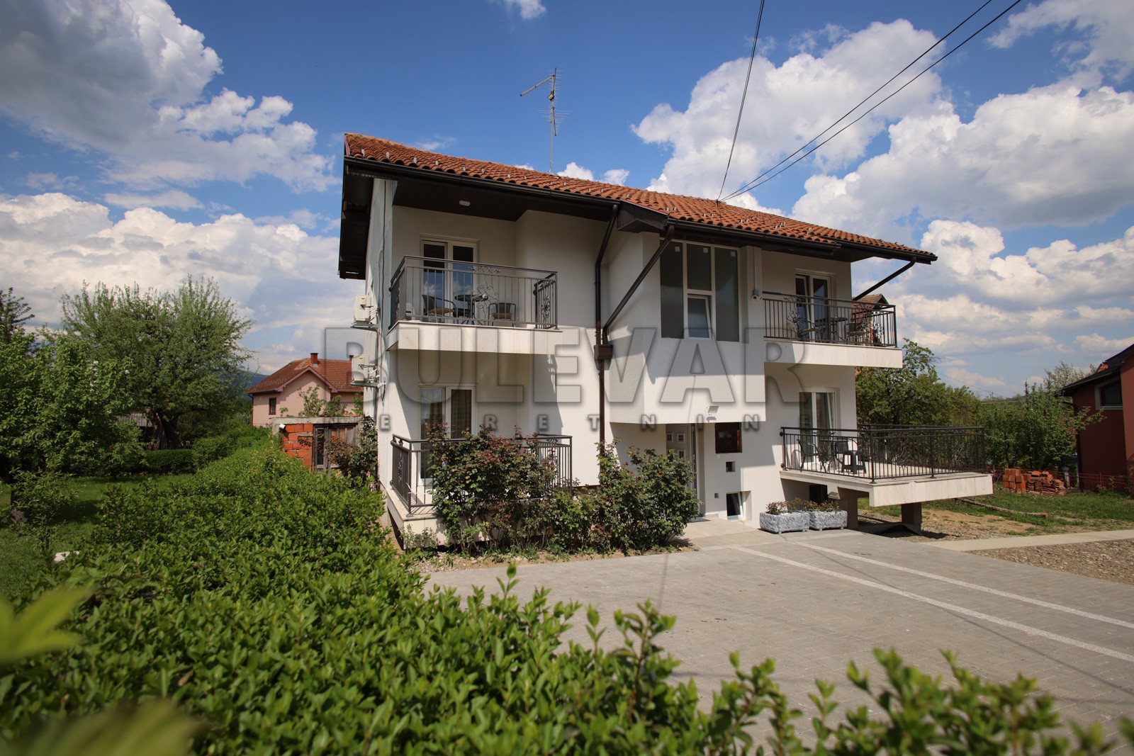 četvorosobna kuća, 340 m2, Olimpijska ulica ID: p-013161 1