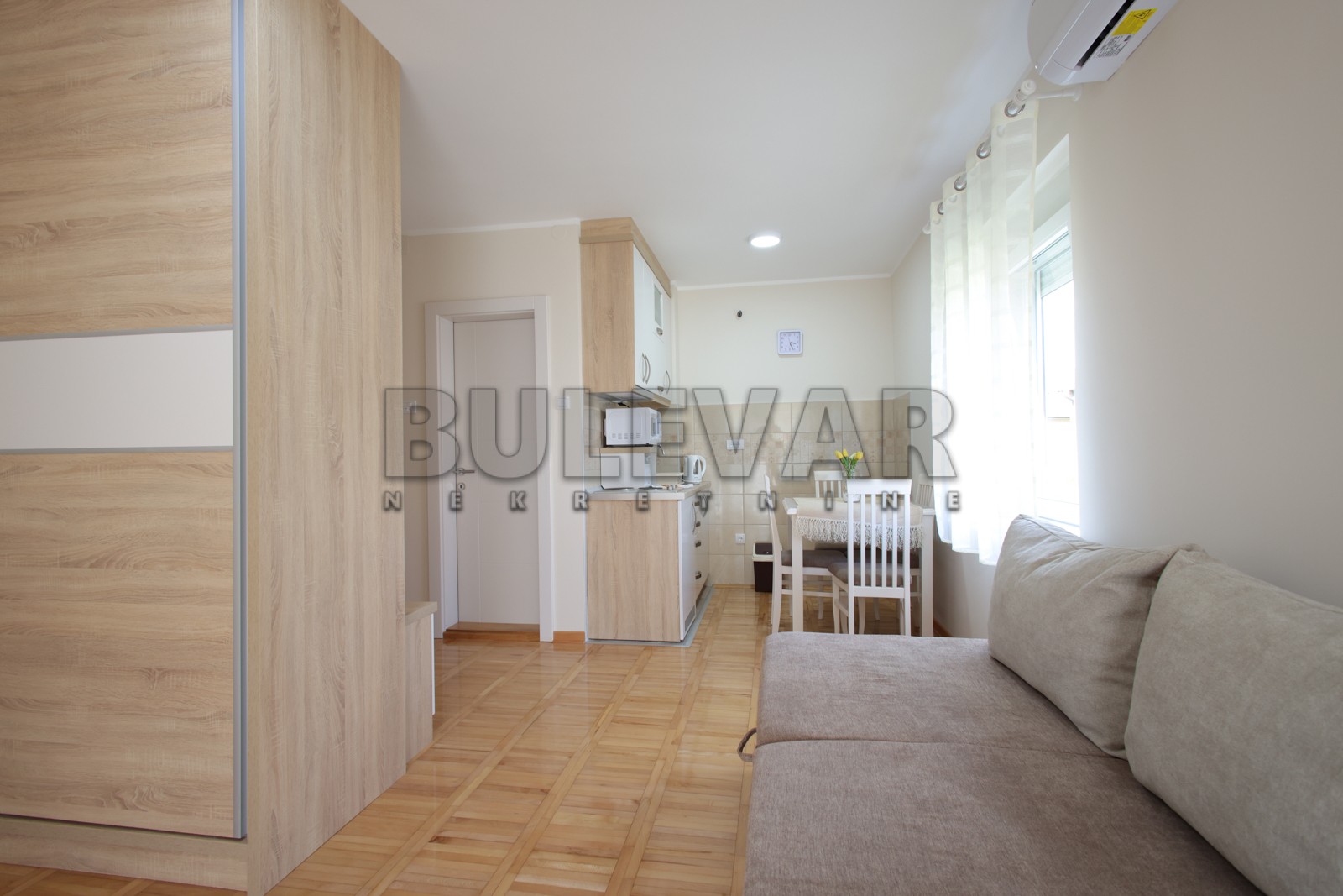 četvorosobna kuća, 340 m2, Olimpijska ulica ID: p-013161 26