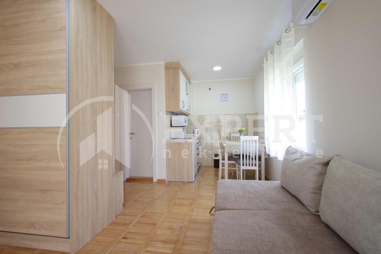 četvorosobna kuća, 340 m2, Olimpijska ulica ID: p-013161 26