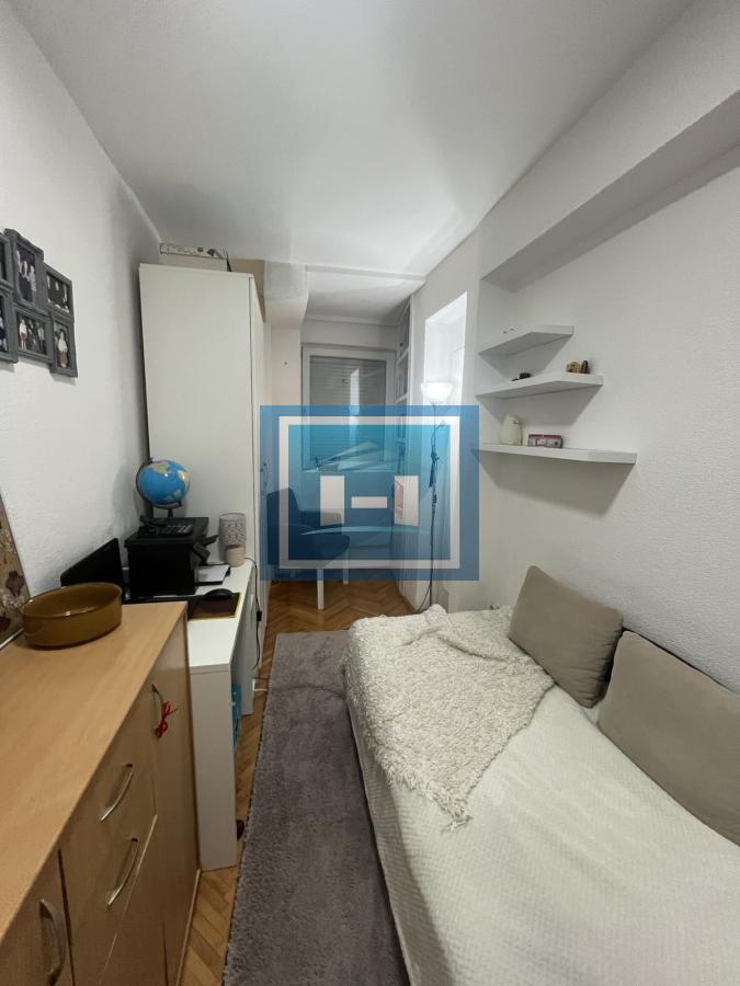 Kompletno renoviran stan u centru Jagodine 8