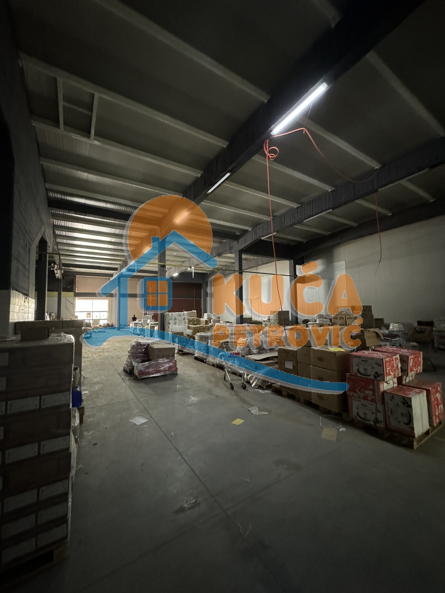 Lokal, 1000 m2, Kičevo, Šumadijska ID: i-013158 28