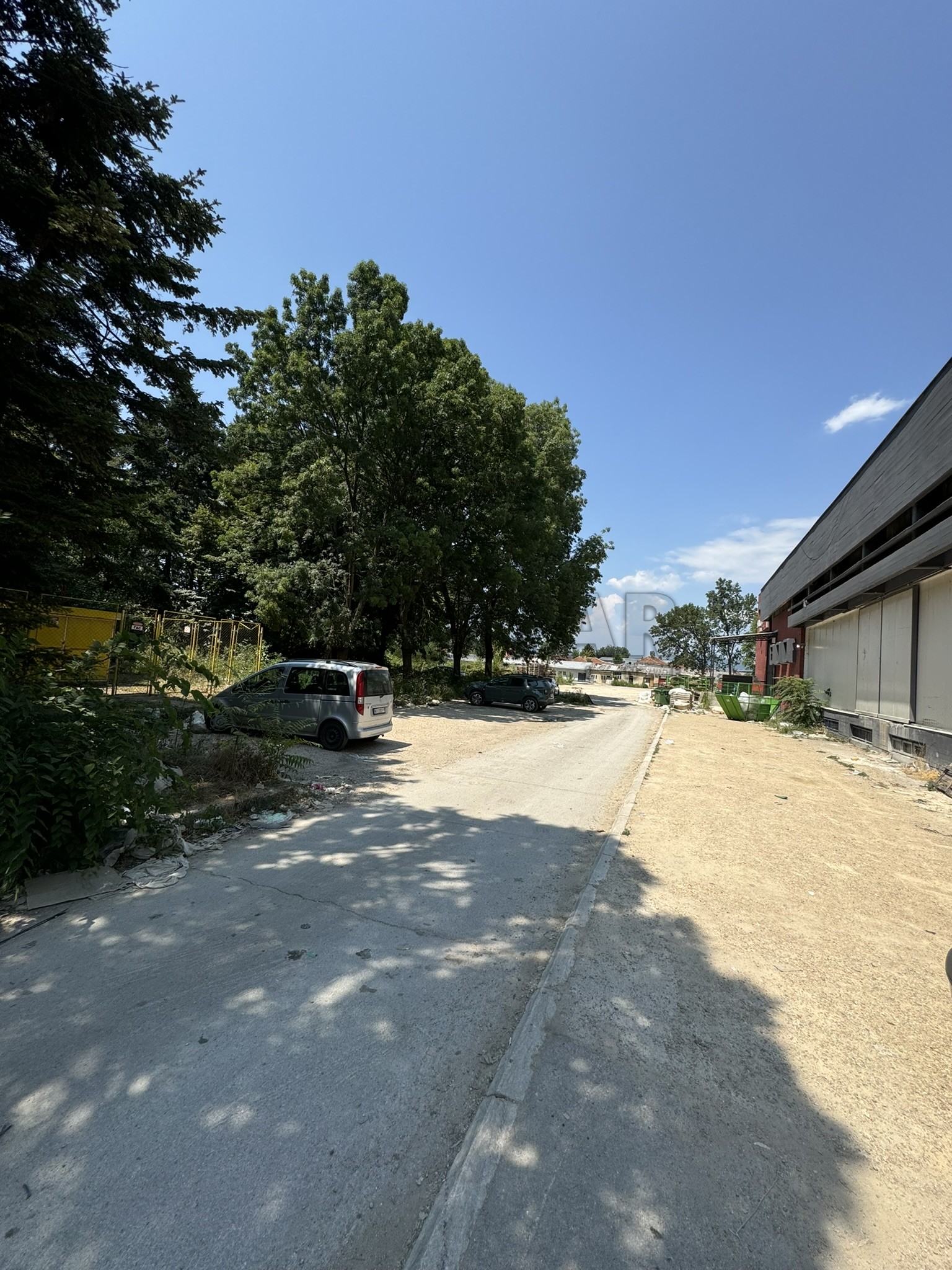 Lokal, 1000 m2, Kičevo, Šumadijska ID: i-013158 4