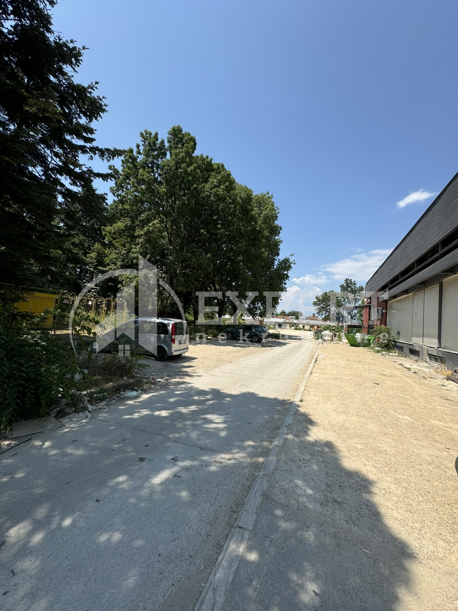 Lokal, 1000 m2, Kičevo, Šumadijska ID: i-013158 4
