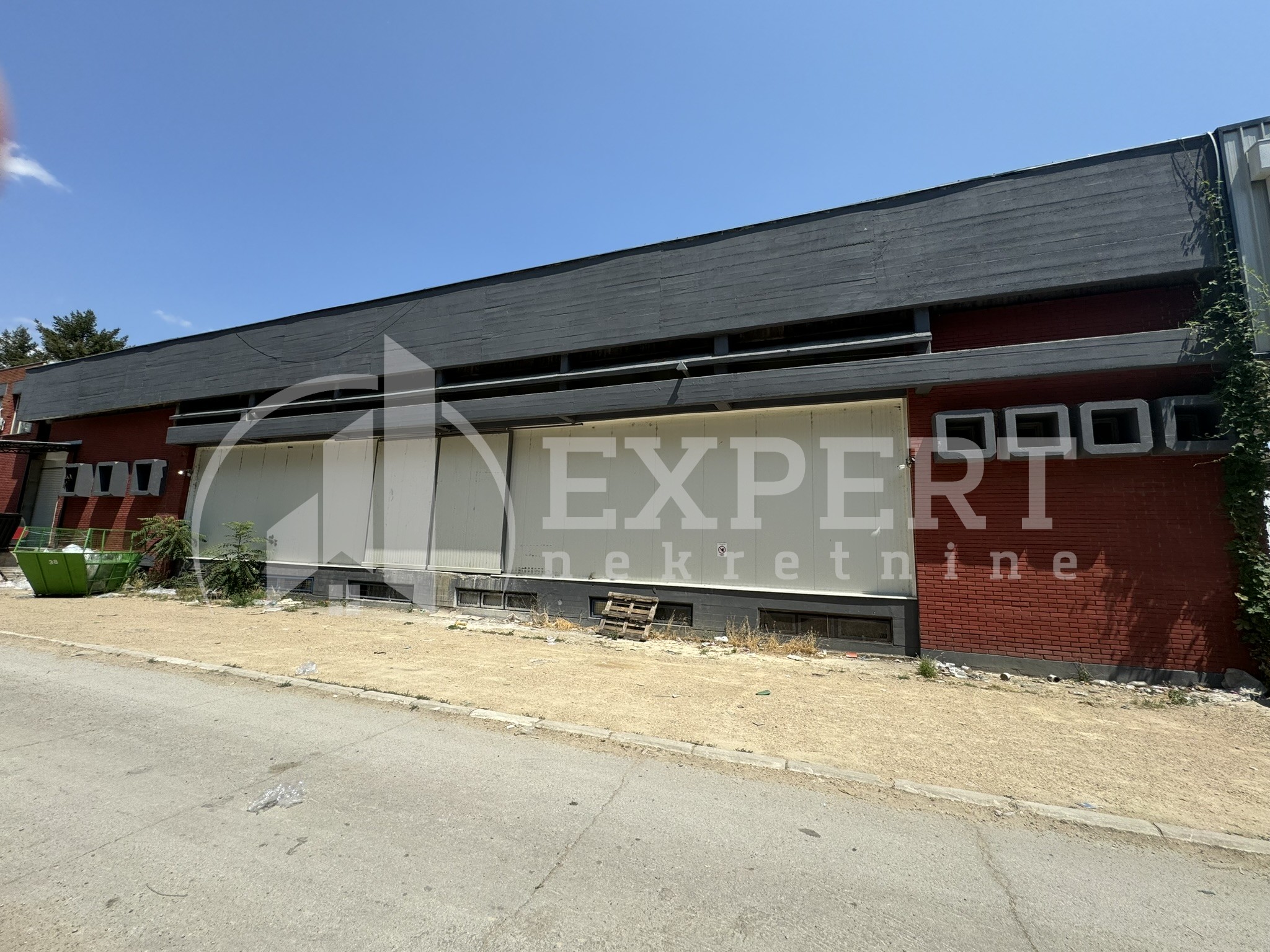 Lokal, 1000 m2, Kičevo, Šumadijska ID: i-013158 7