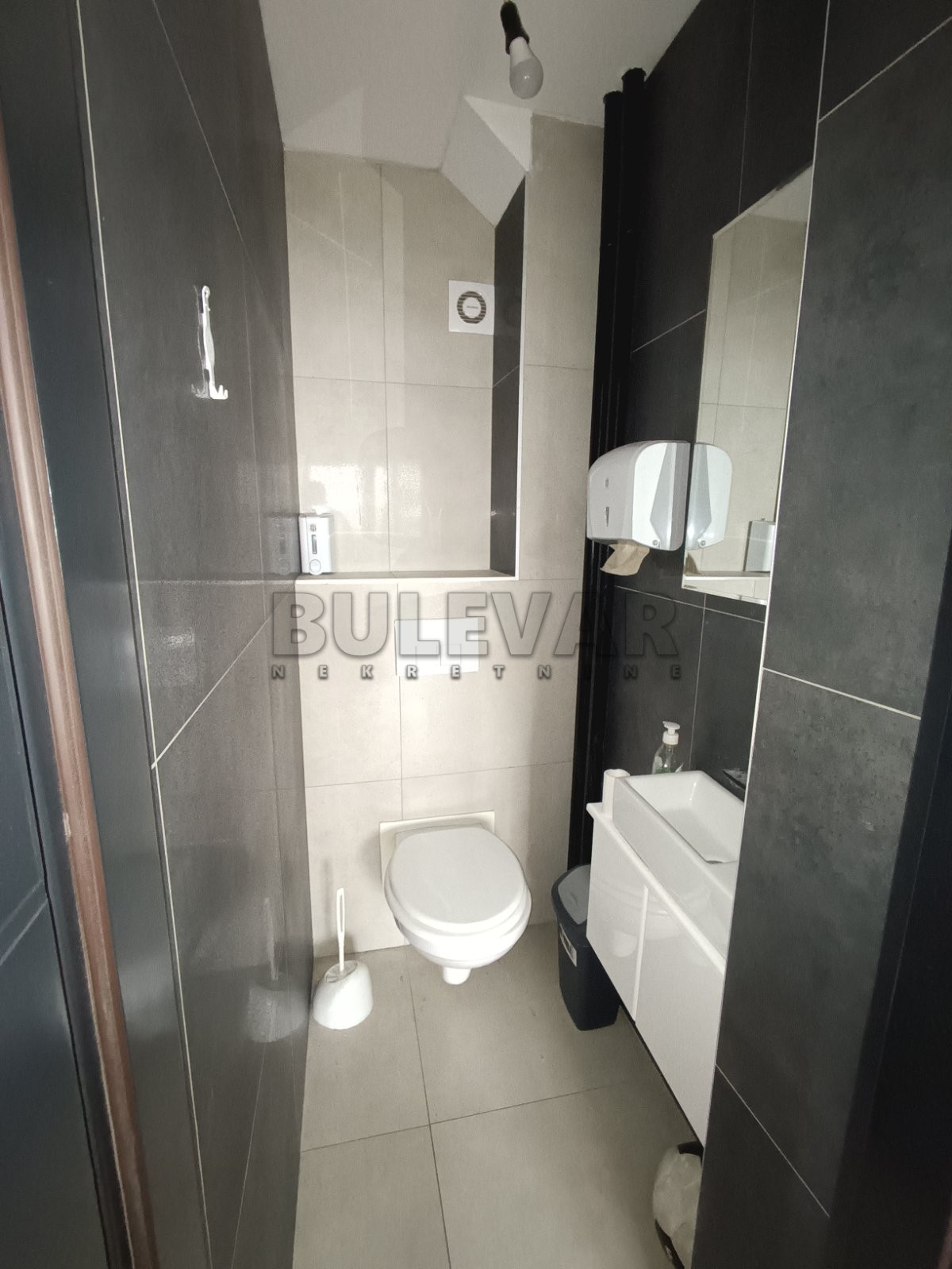 Trosoban stan, 85 m2, Dom zdravlja, Vojvode Mišića ID: i-013162 10