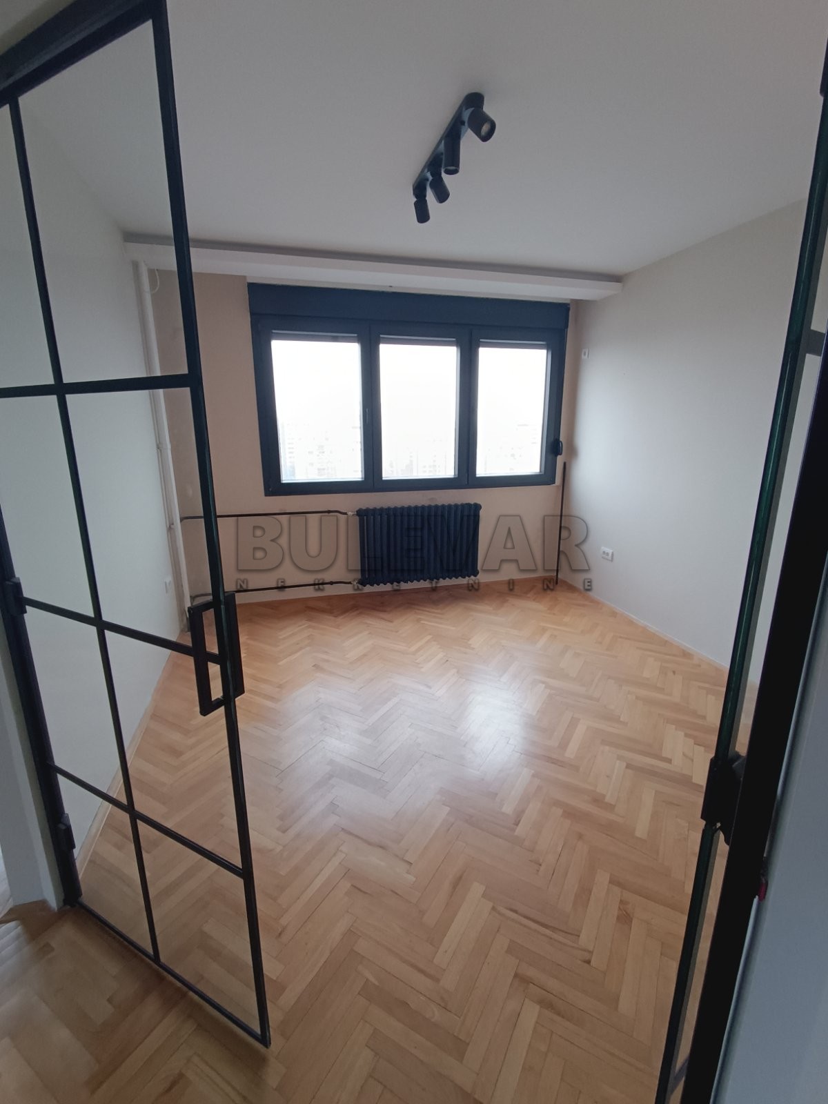 Trosoban stan, 85 m2, Dom zdravlja, Vojvode Mišića ID: i-013162 5