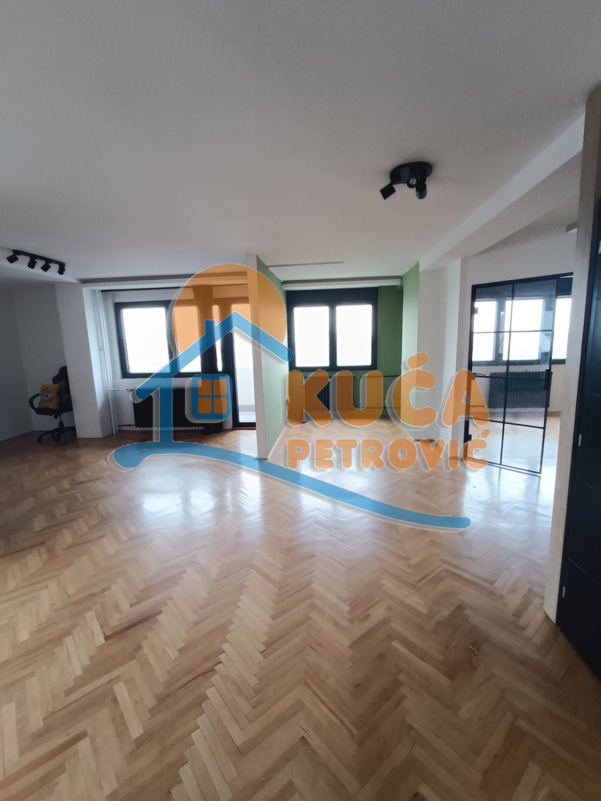 Trosoban stan, 85 m2, Dom zdravlja, Vojvode Mišića ID: i-013162 4