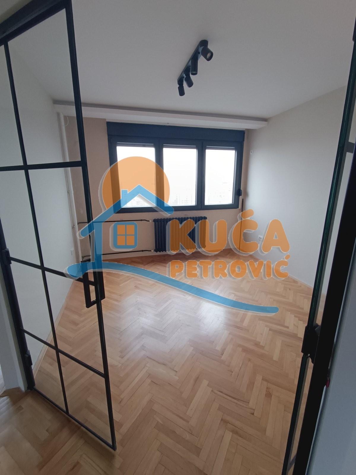 Trosoban stan, 85 m2, Dom zdravlja, Vojvode Mišića ID: i-013162 5