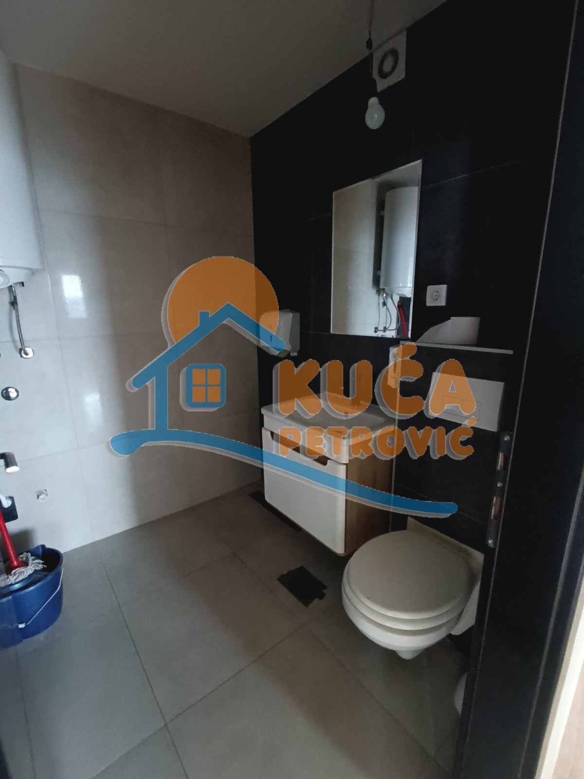 Trosoban stan, 85 m2, Dom zdravlja, Vojvode Mišića ID: i-013162 11