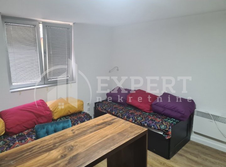 četvorosoban stan, 24 m2, Brzeće ID: p-013128 2