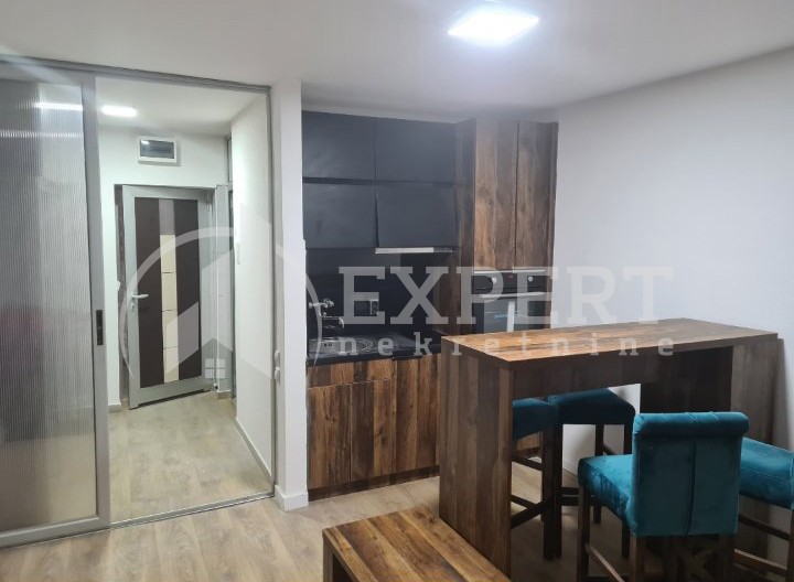 četvorosoban stan, 24 m2, Brzeće ID: p-013128 4