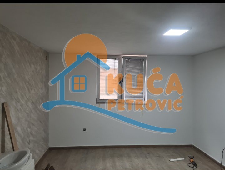 četvorosoban stan, 24 m2, Brzeće ID: p-013129 2