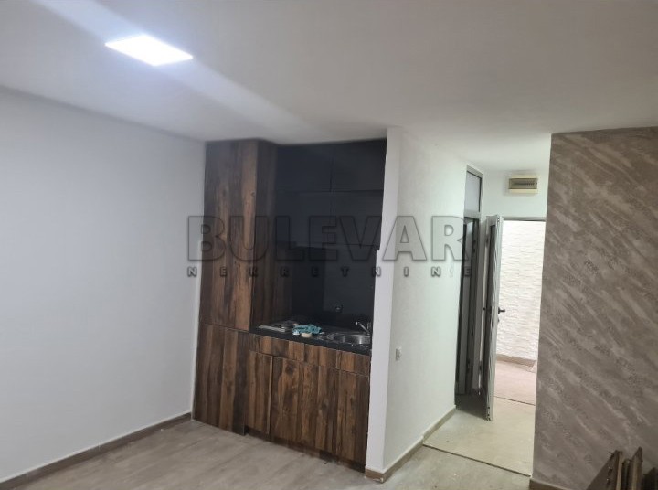 četvorosoban stan, 24 m2, Brzeće ID: p-013129 1