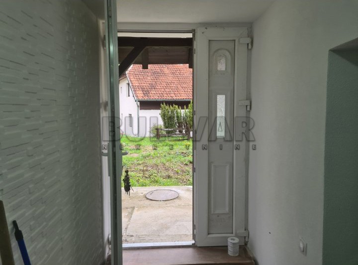 četvorosoban stan, 24 m2, Brzeće ID: p-013129 5