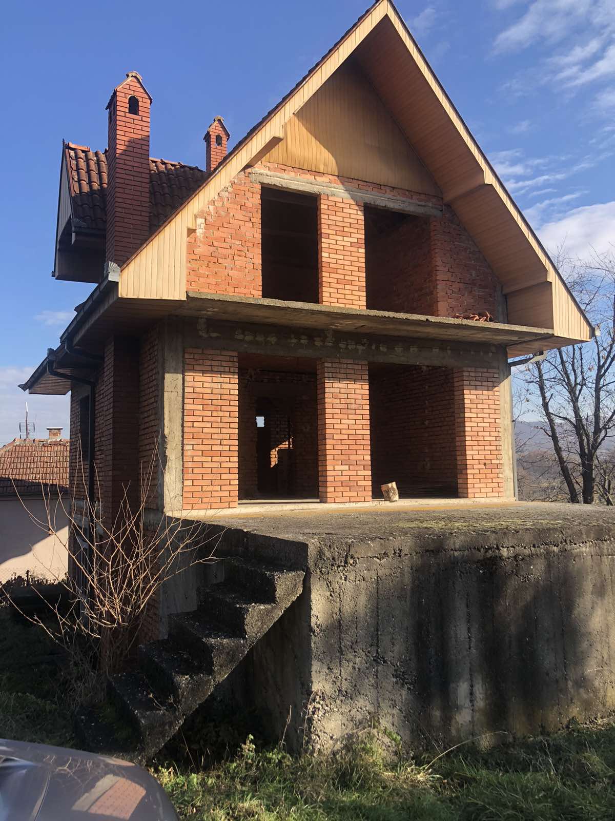 Prodajem kucu Golocelo Kragujevac 1