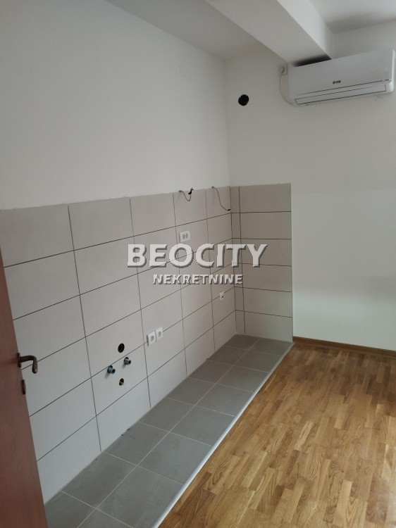 Trosoban stan, 63 m2, Ledine, Kolumbova ID: 115635 2