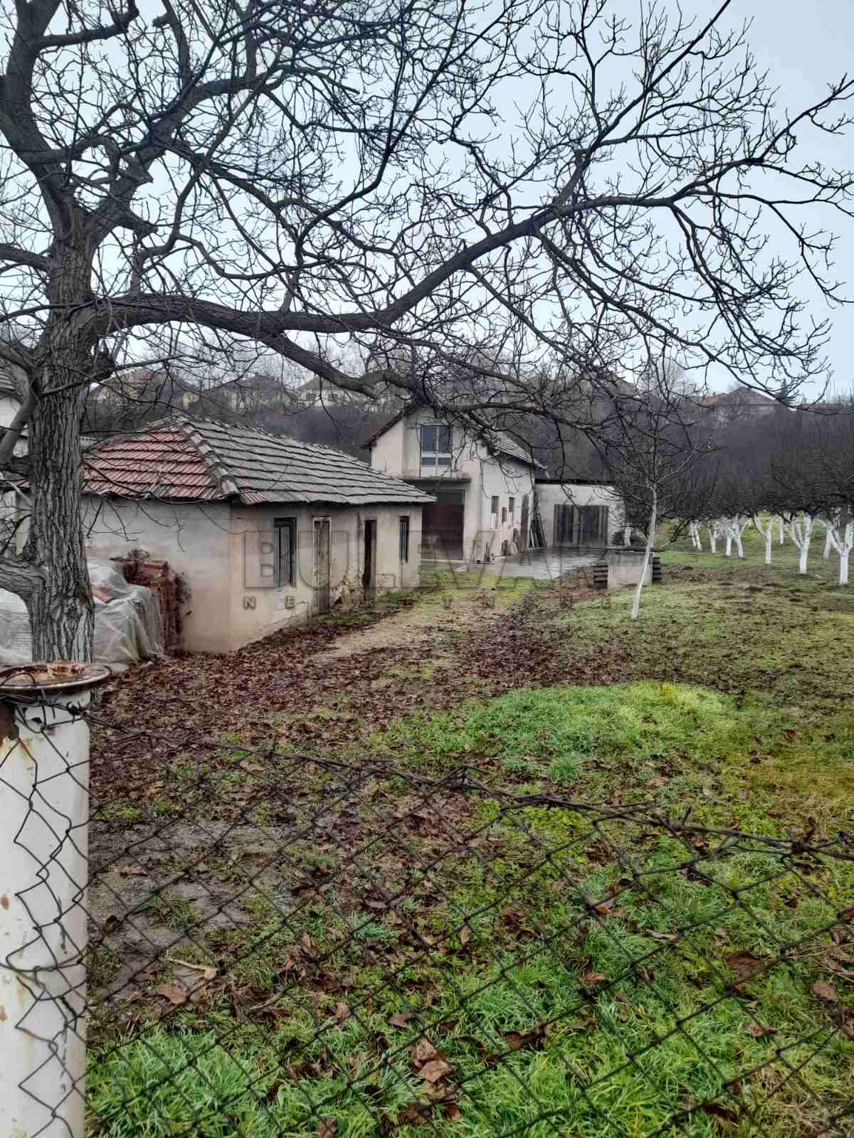 Plac, Levačka ID: p-013175 2