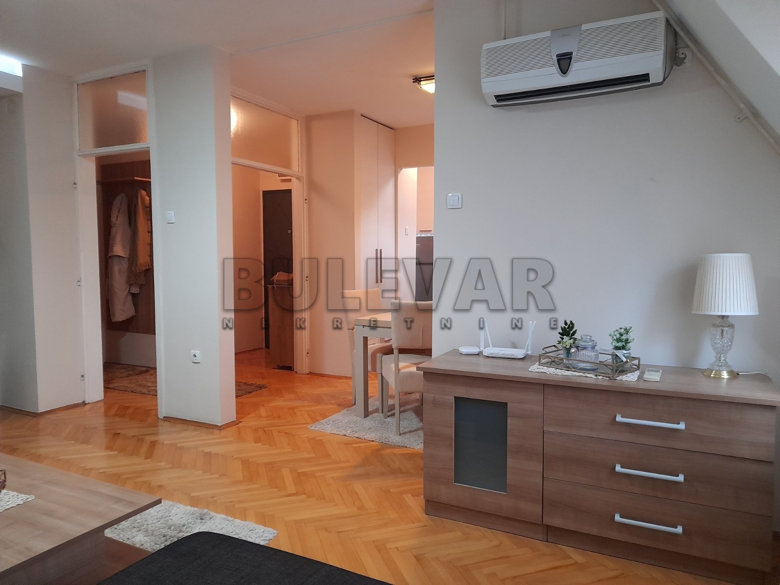 Trosoban stan, 67 m2, Medijana, Jovana Ristića ID: i-013185 3