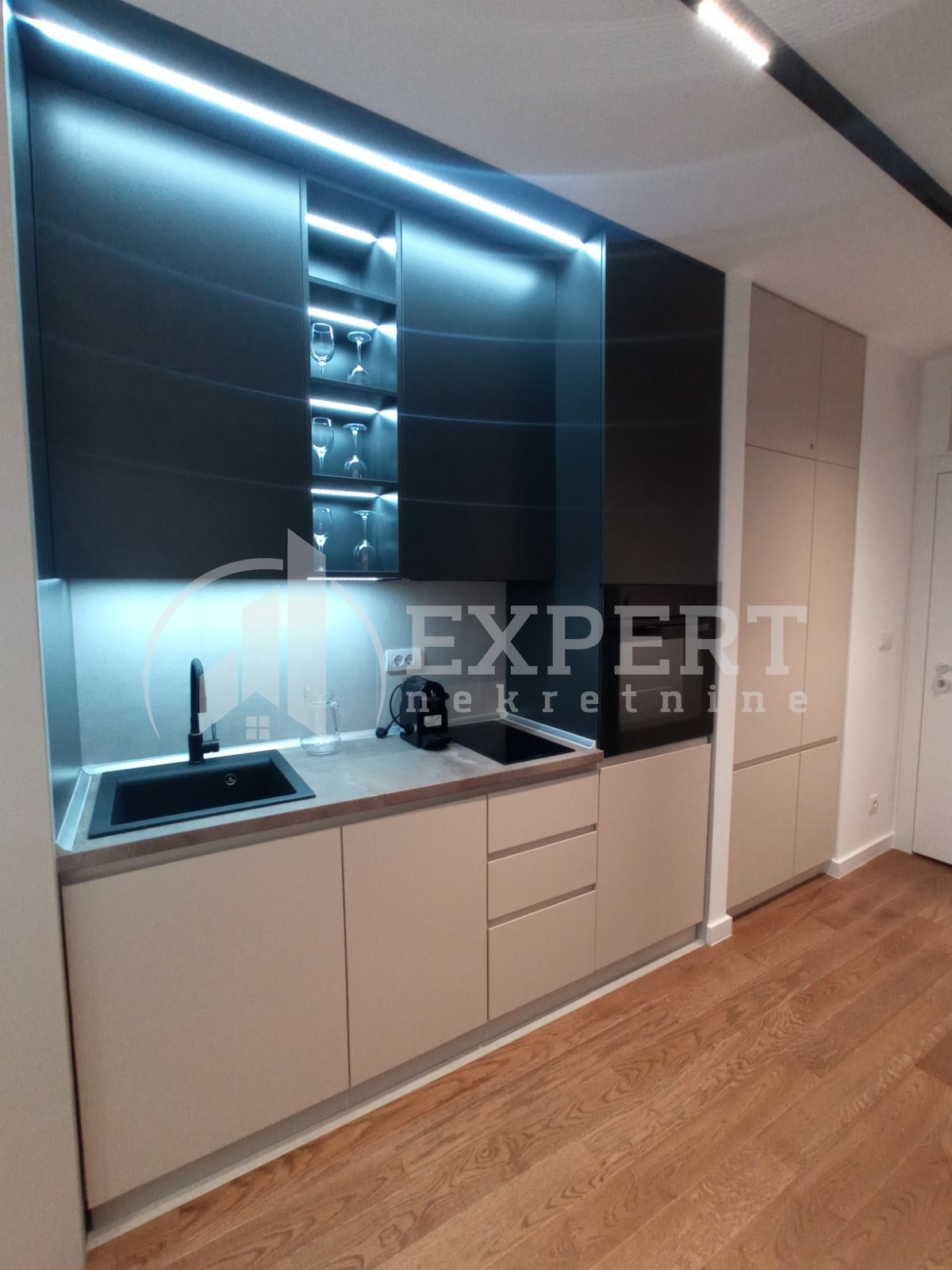 Jednosoban stan, 30 m2, Bulevar Nemanjića, Blagoja Parovića ID: i-013205 8