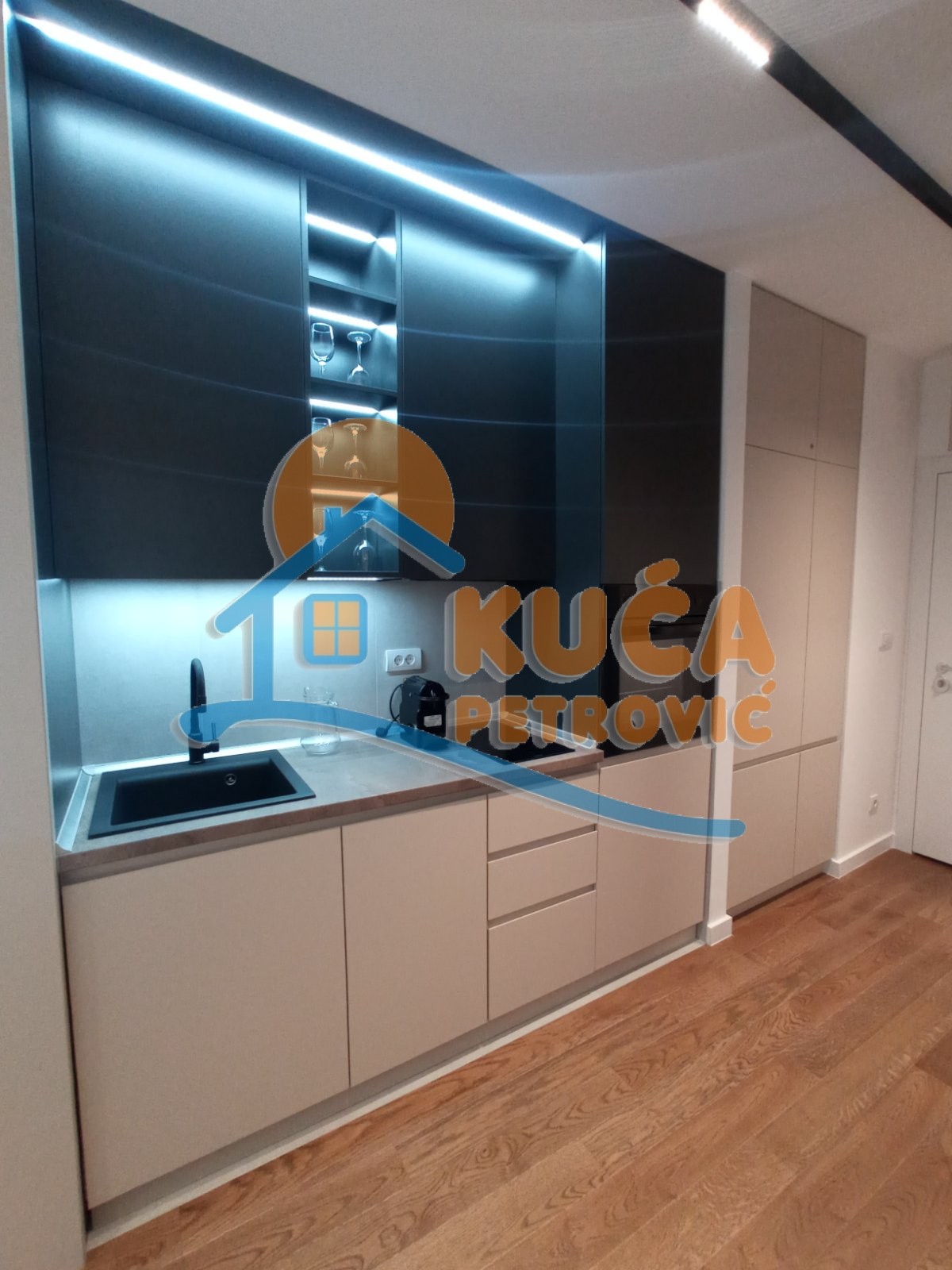 Jednosoban stan, 30 m2, Bulevar Nemanjića, Blagoja Parovića ID: i-013205 8