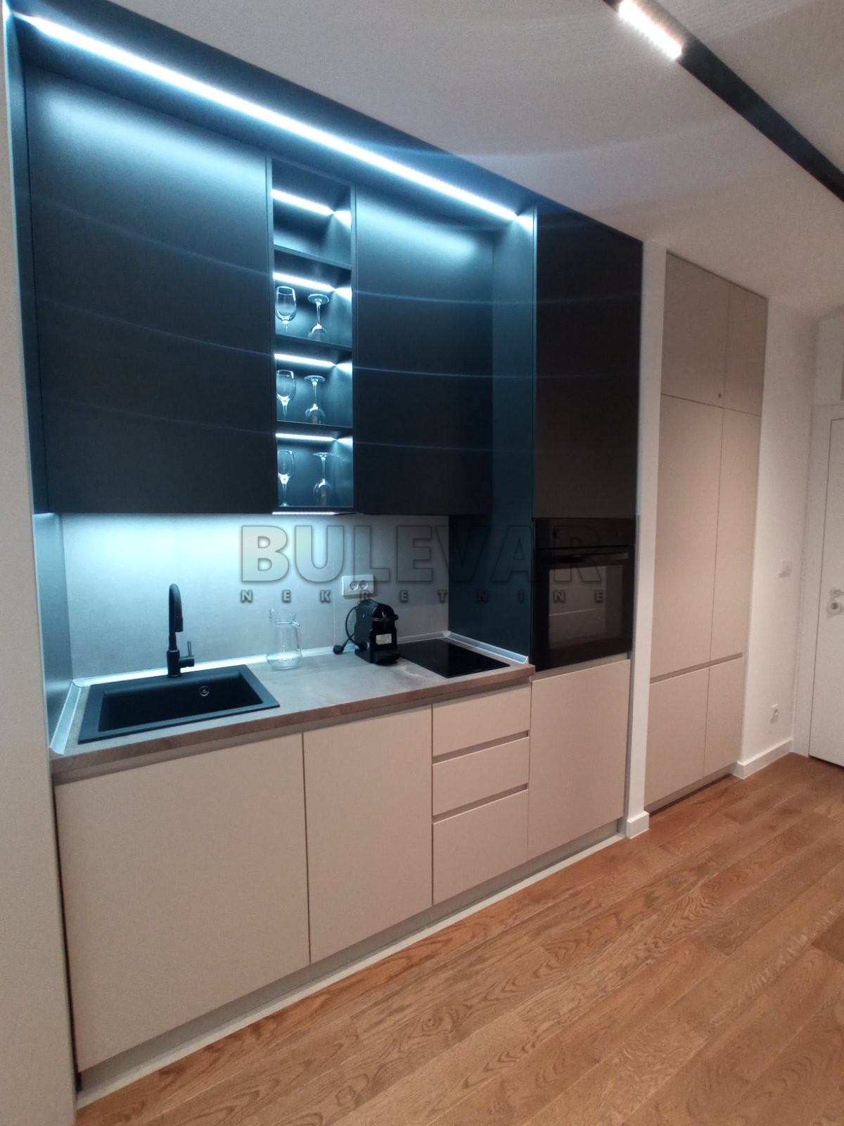 Jednosoban stan, 30 m2, Bulevar Nemanjića, Blagoja Parovića ID: i-013205 8