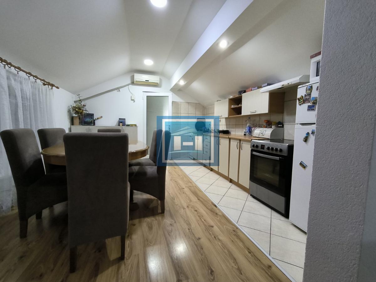 Prodaja kuće u Ćupriji – odlična lokacija i prostran dom od 260 m² 2