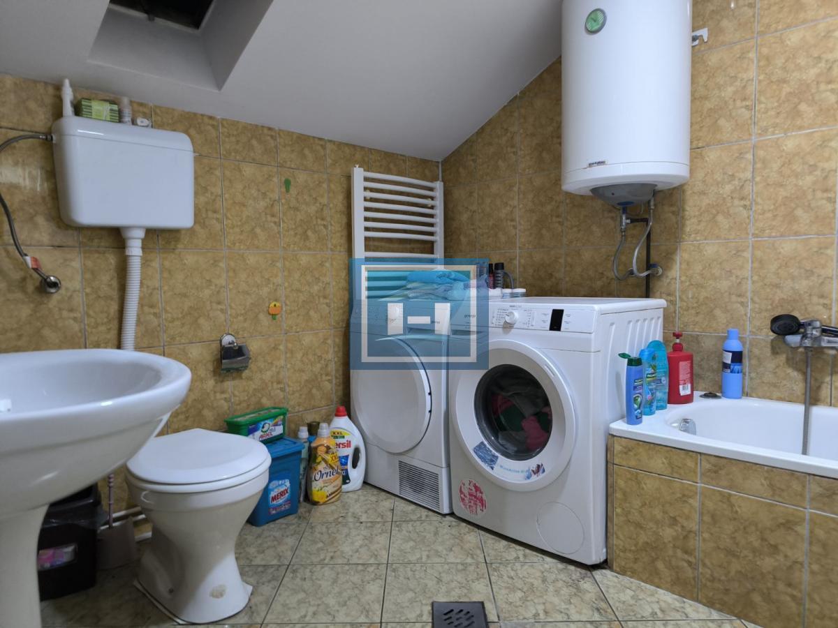 Prodaja kuće u Ćupriji – odlična lokacija i prostran dom od 260 m² 12