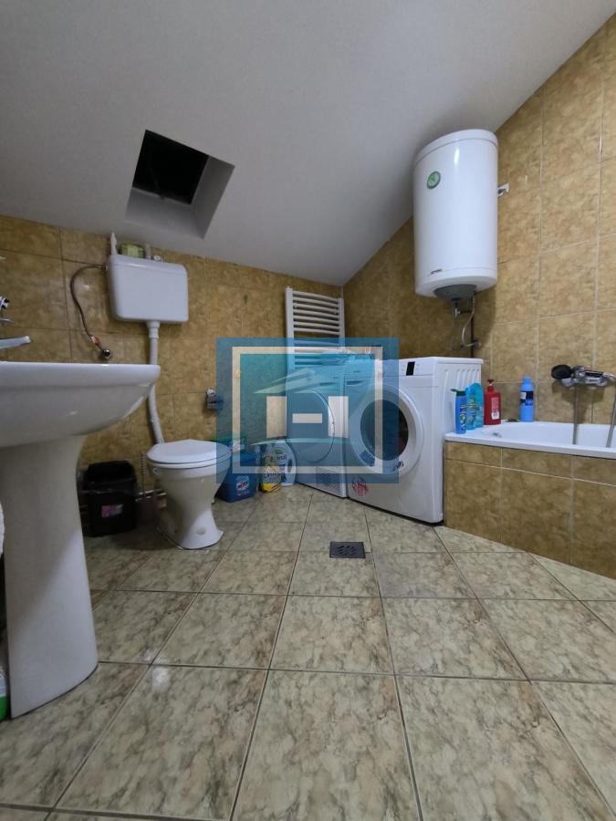 Prodaja kuće u Ćupriji – odlična lokacija i prostran dom od 260 m² 13