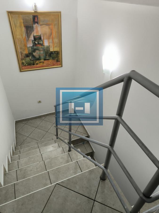 Prodaja kuće u Ćupriji – odlična lokacija i prostran dom od 260 m² 17