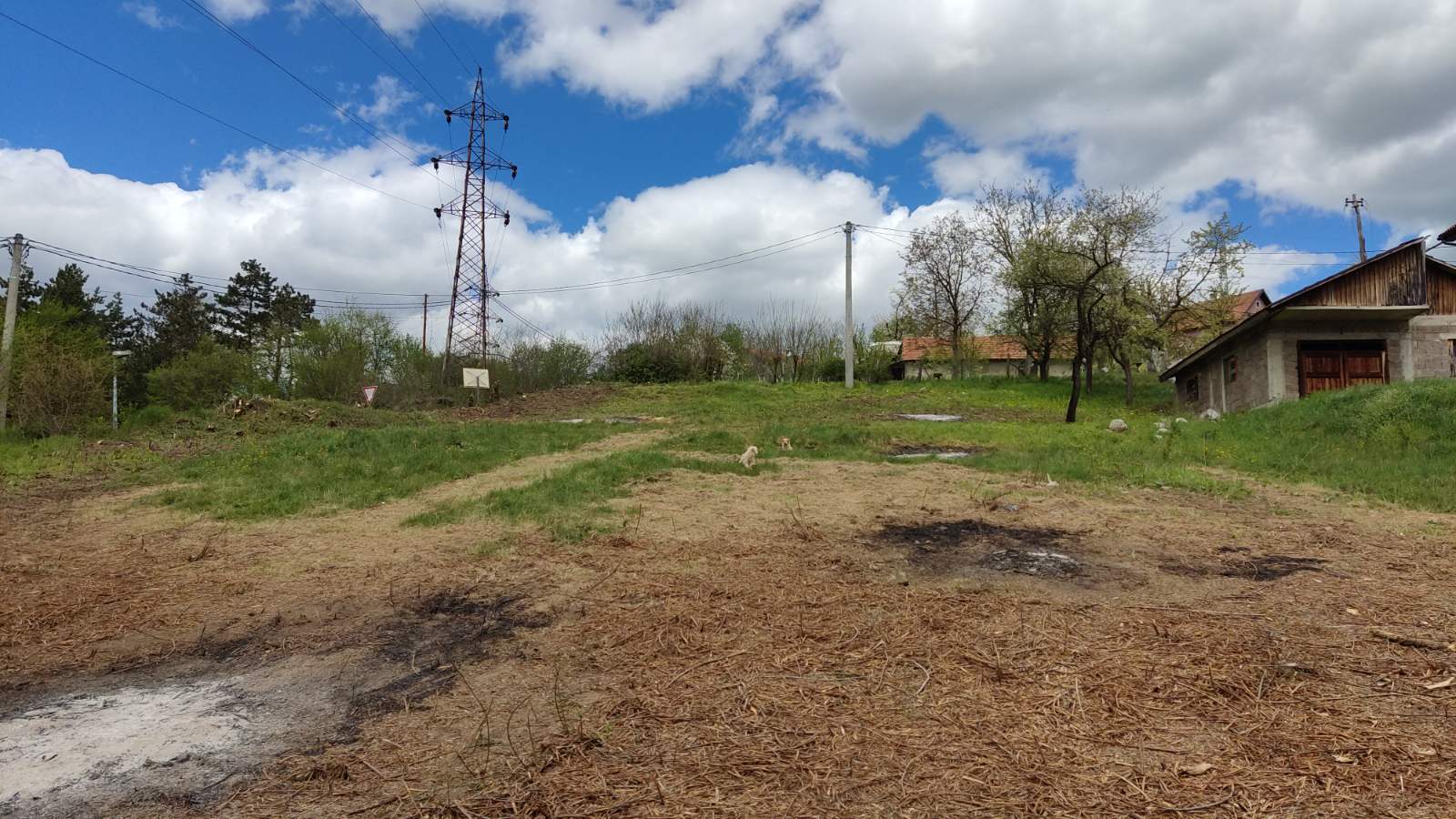 Prodajem plac Uzice 2