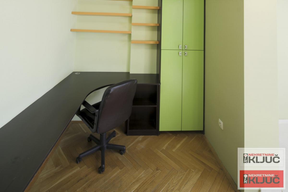 CENTAR, 119m2, Četvorosoban-Duplex, Namešten 27