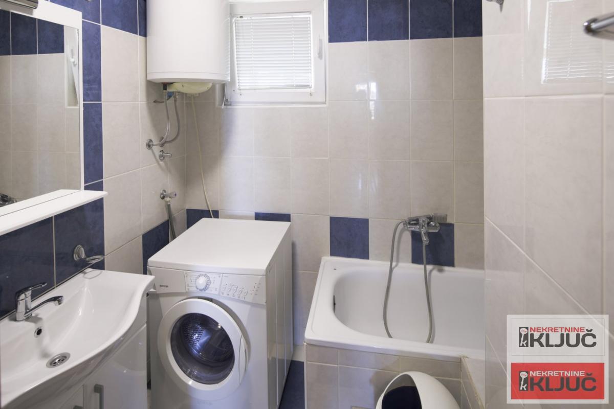 CENTAR, 119m2, Četvorosoban-Duplex, Namešten 31