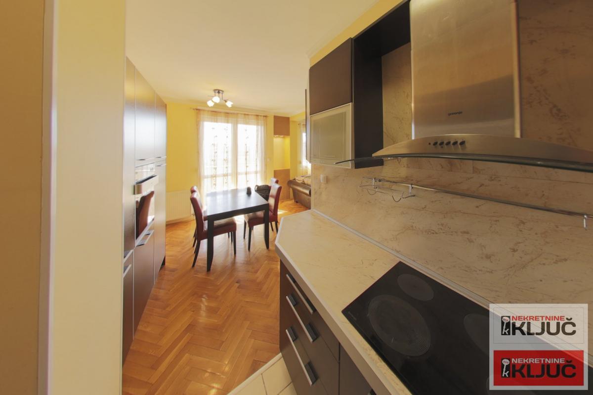 CENTAR, 119m2, Četvorosoban-Duplex, Namešten 7