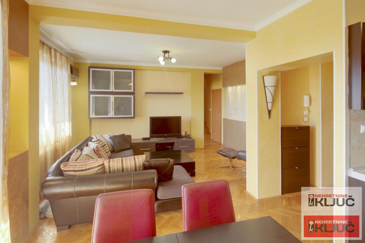 CENTAR, 119m2, Četvorosoban-Duplex, Namešten 17