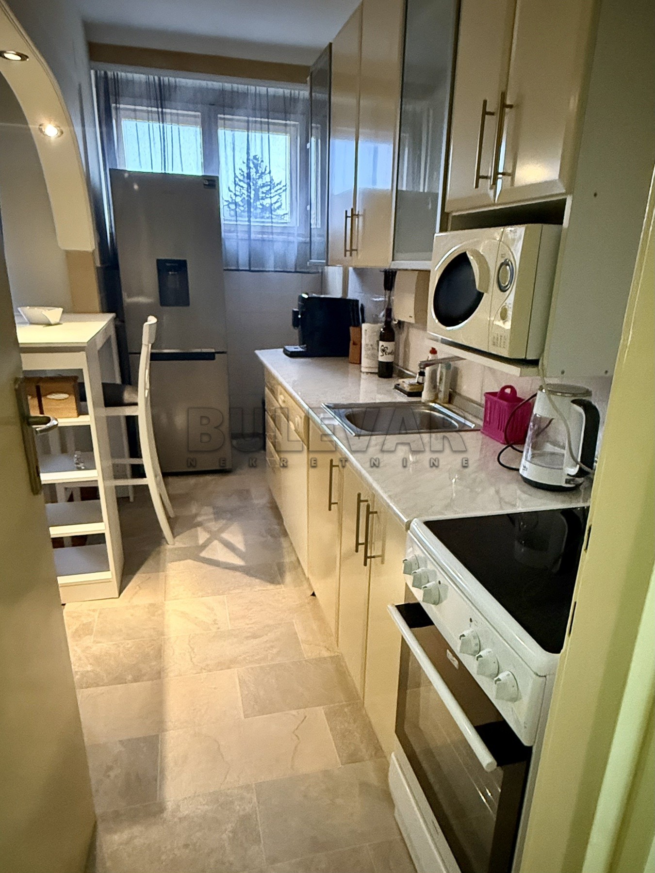 Dvosoban stan, 60 m2, Centar, Nikole Pašića ID: i-013208 4