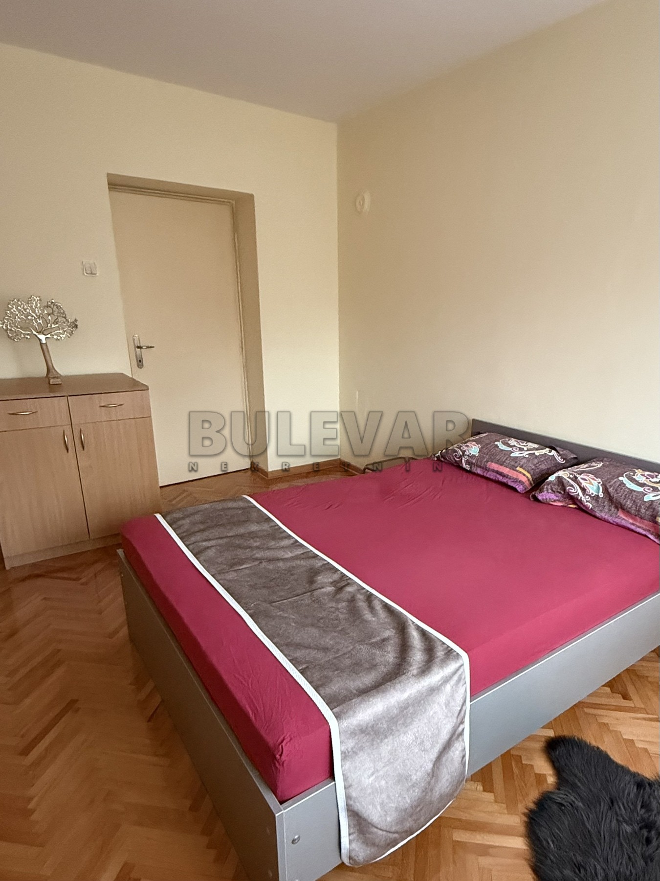 Dvosoban stan, 60 m2, Centar, Nikole Pašića ID: i-013208 5