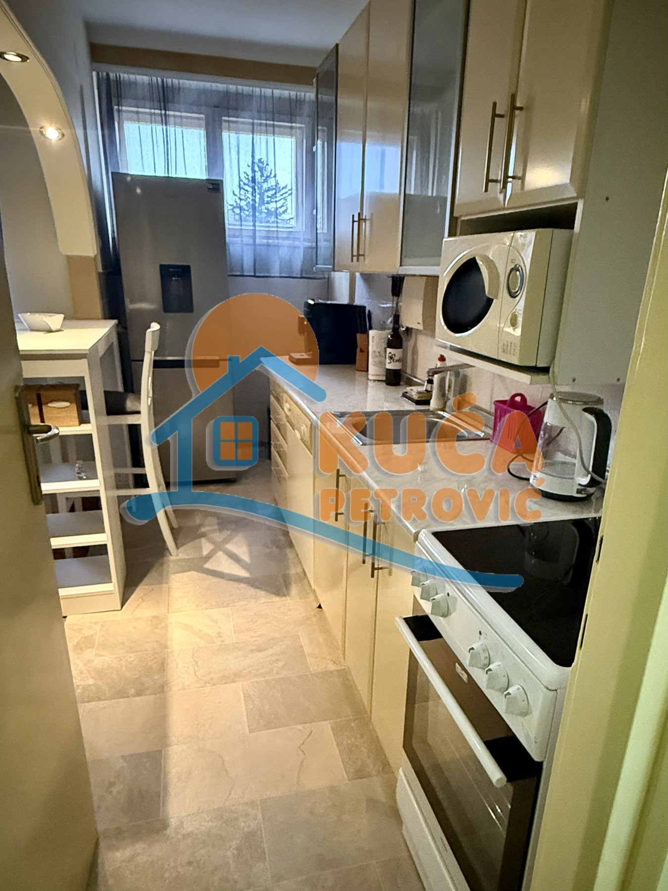 Dvosoban stan, 60 m2, Centar, Nikole Pašića ID: i-013208 4