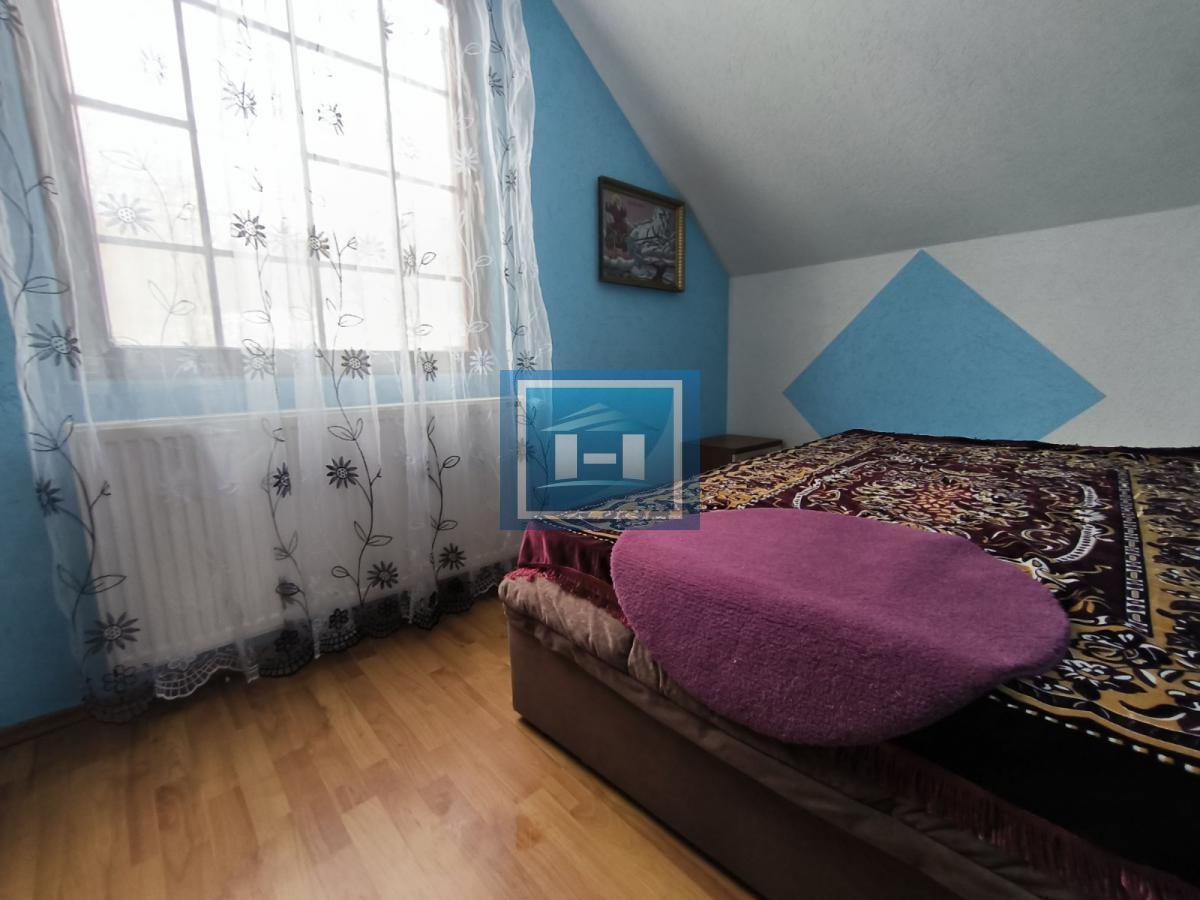 Vikendica sa velikim dvorištem i pomoćnim objektima u srcu Ravne Reke 18